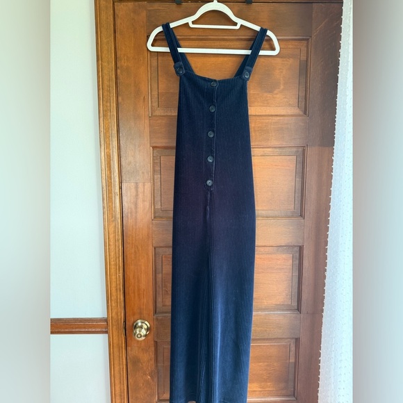 Texture & Thread Velour Corduroy Overalls from Madewell🧵 - Picture 3 of 7